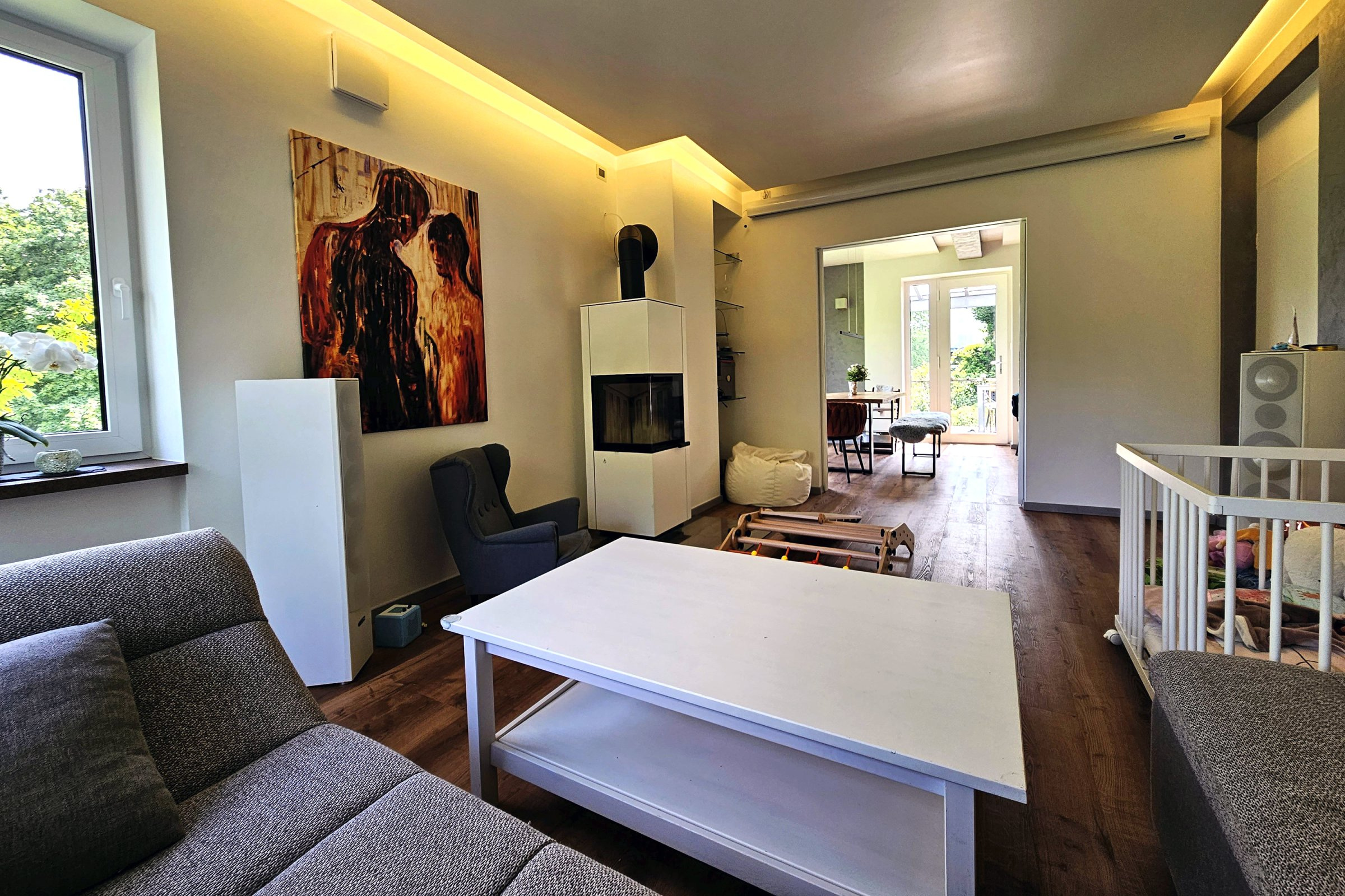 Innenansicht des energetisch modernisierten Einfamilienhauses der Familie Folkens.