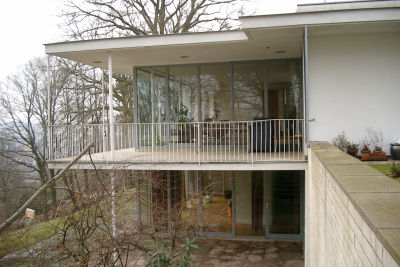 Das Bild zeigt eine zweigeschossige Seitenansicht des Hauses Helwig
