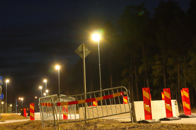 LED Straßenbeleuchtung: Baustelle bei Nacht