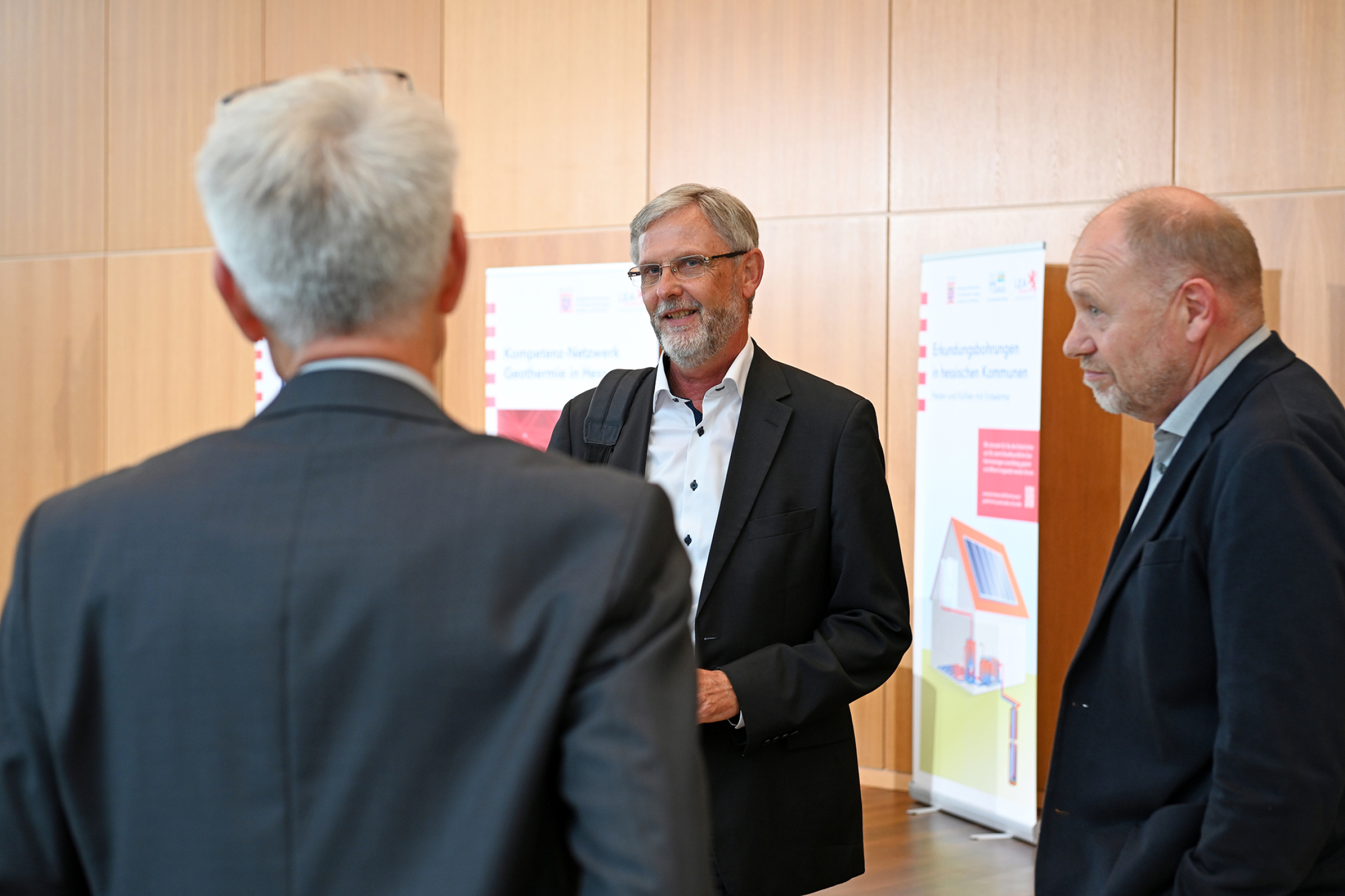 Geothermie-Forum 2021 Gesprächsrunde Gesprächsrunde im Anschluss des Geothermie-Forums 2021