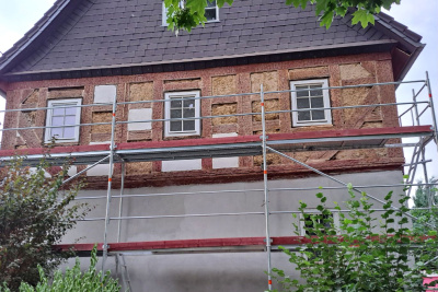 Seitenansicht des energieeffizienten Kulturdenkmals im Umbau der Familie Nimetz.